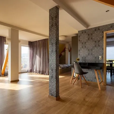 Appartement Maisonette Mit Blick Ueber Stadt *