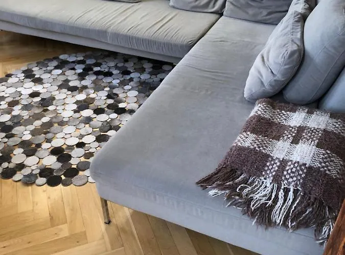 Maisonette Mit Blick Ueber Stadt *