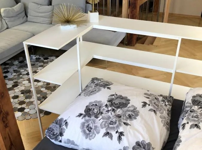 Daire Maisonette Mit Blick Ueber Stadt